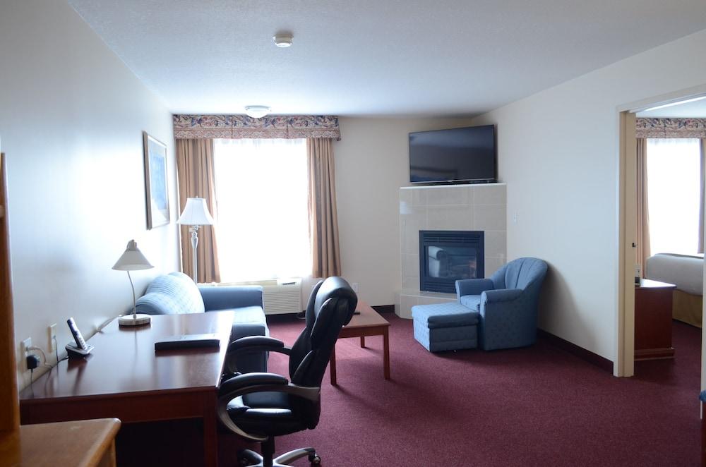 Quality Inn & Suites Edmonton International Airport Leduc Exterior foto
