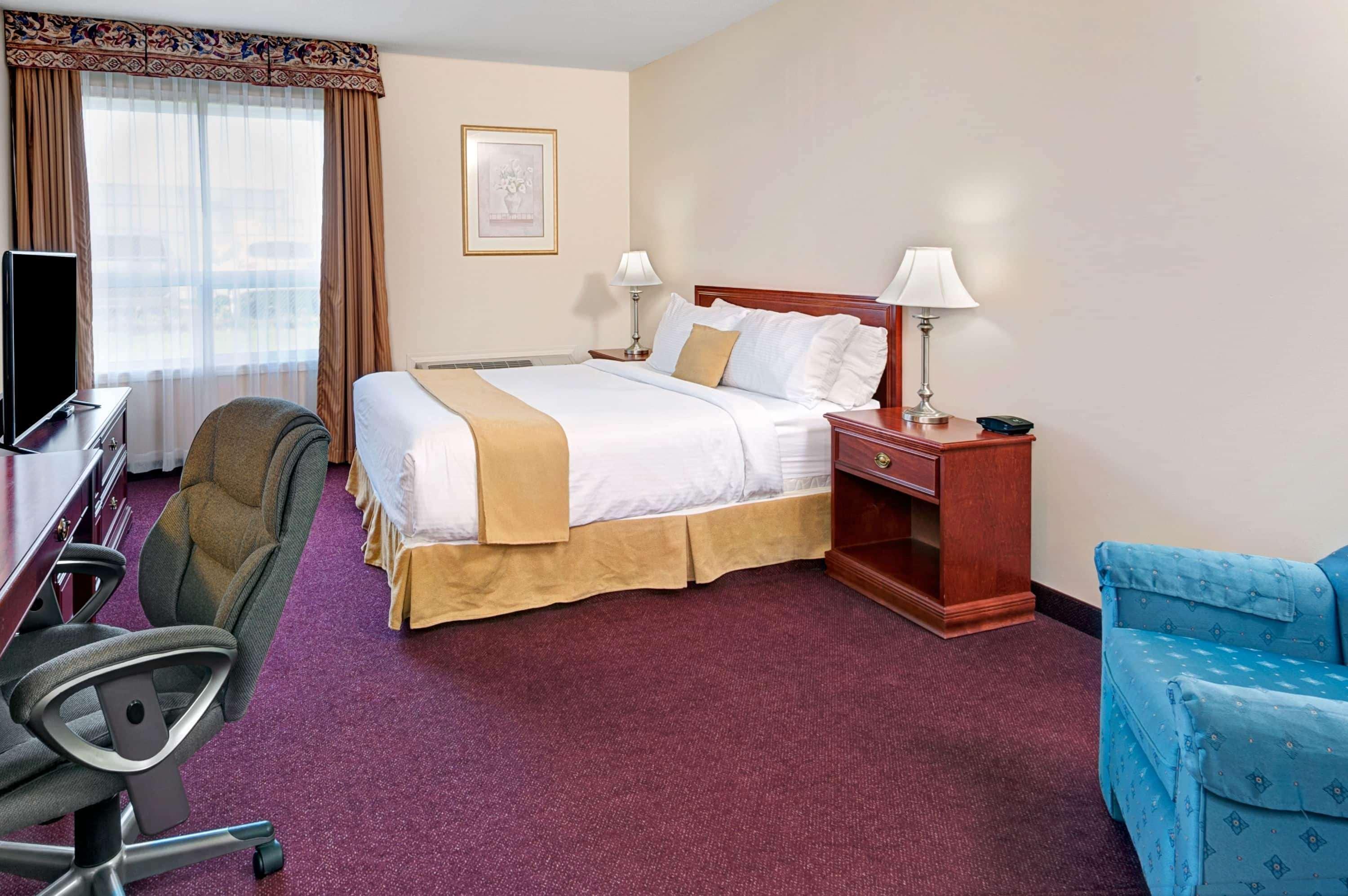 Quality Inn & Suites Edmonton International Airport Leduc Exterior foto