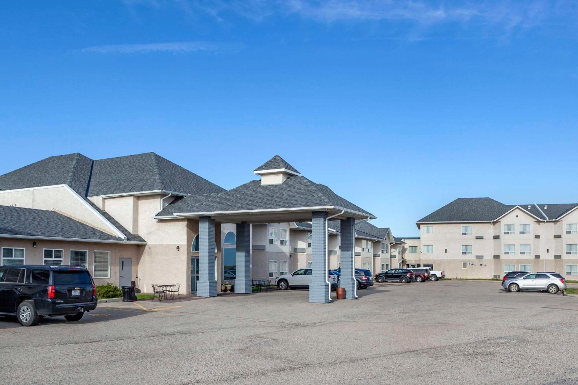 Quality Inn & Suites Edmonton International Airport Leduc Exterior foto