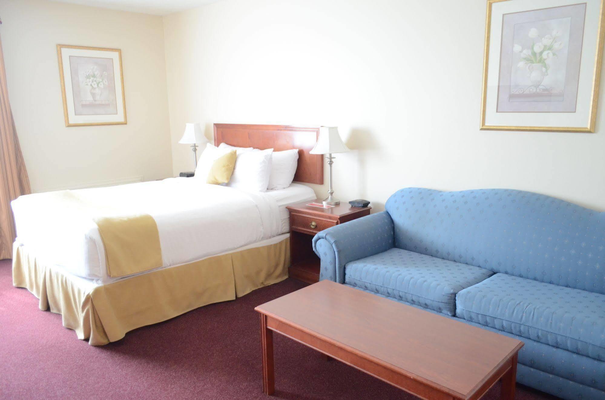 Quality Inn & Suites Edmonton International Airport Leduc Exterior foto