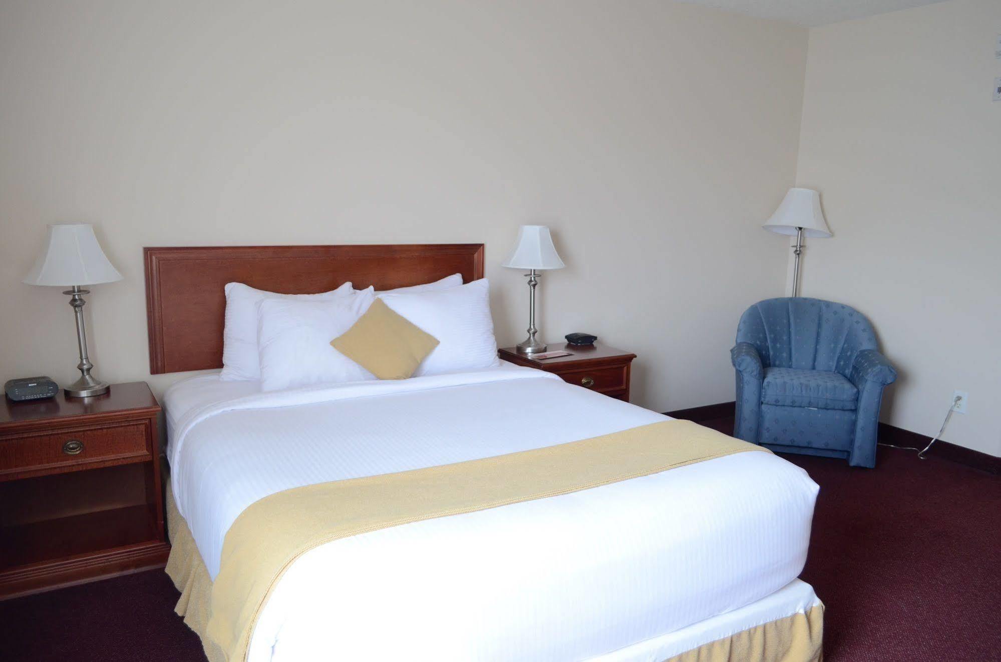 Quality Inn & Suites Edmonton International Airport Leduc Exterior foto